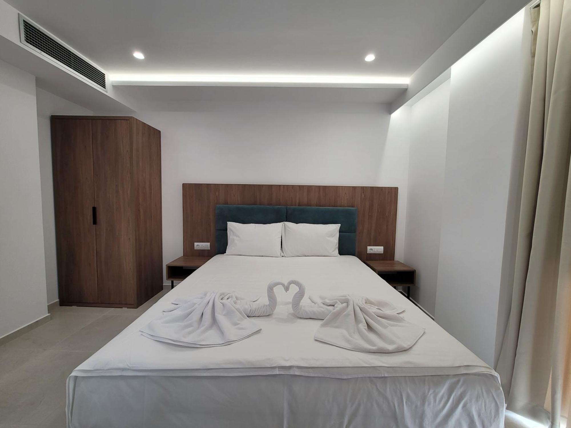 Prestige Hotel Ksamil Luaran gambar