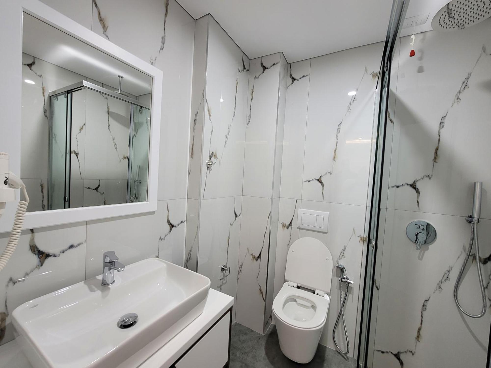Prestige Hotel Ksamil Luaran gambar