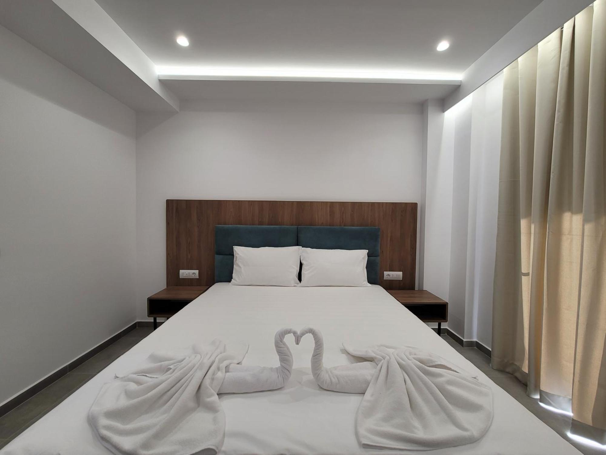 Prestige Hotel Ksamil Luaran gambar