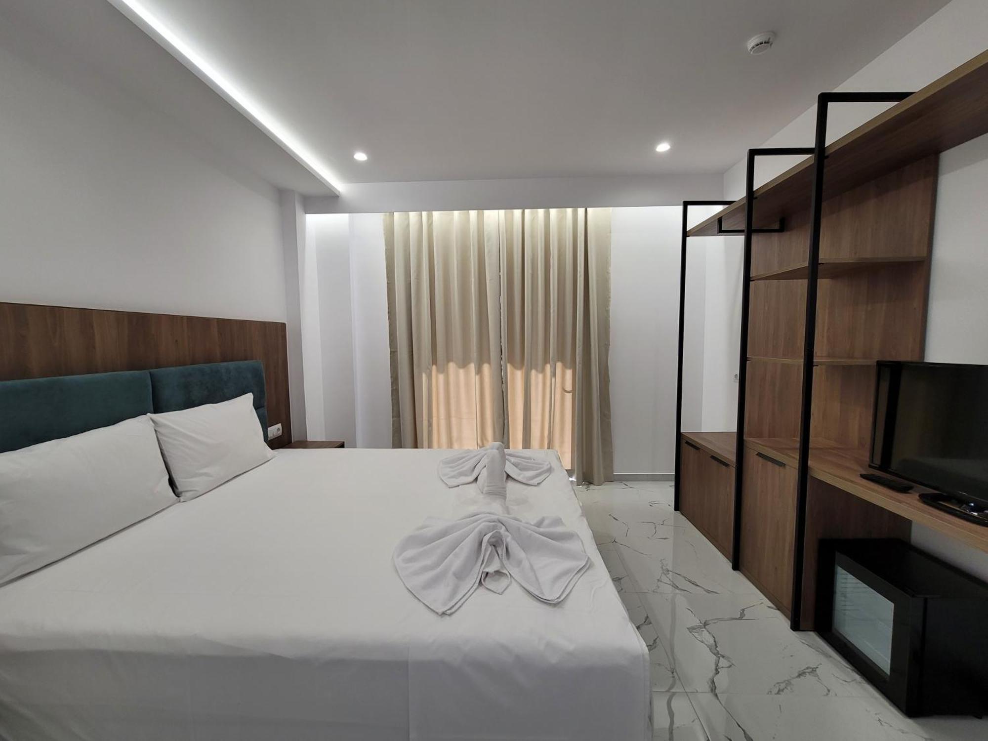 Prestige Hotel Ksamil Luaran gambar