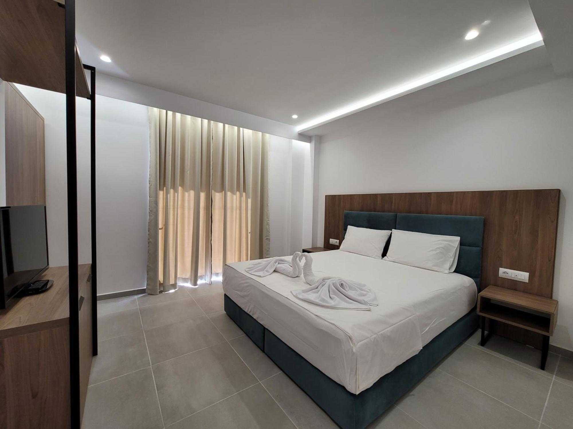 Prestige Hotel Ksamil Luaran gambar
