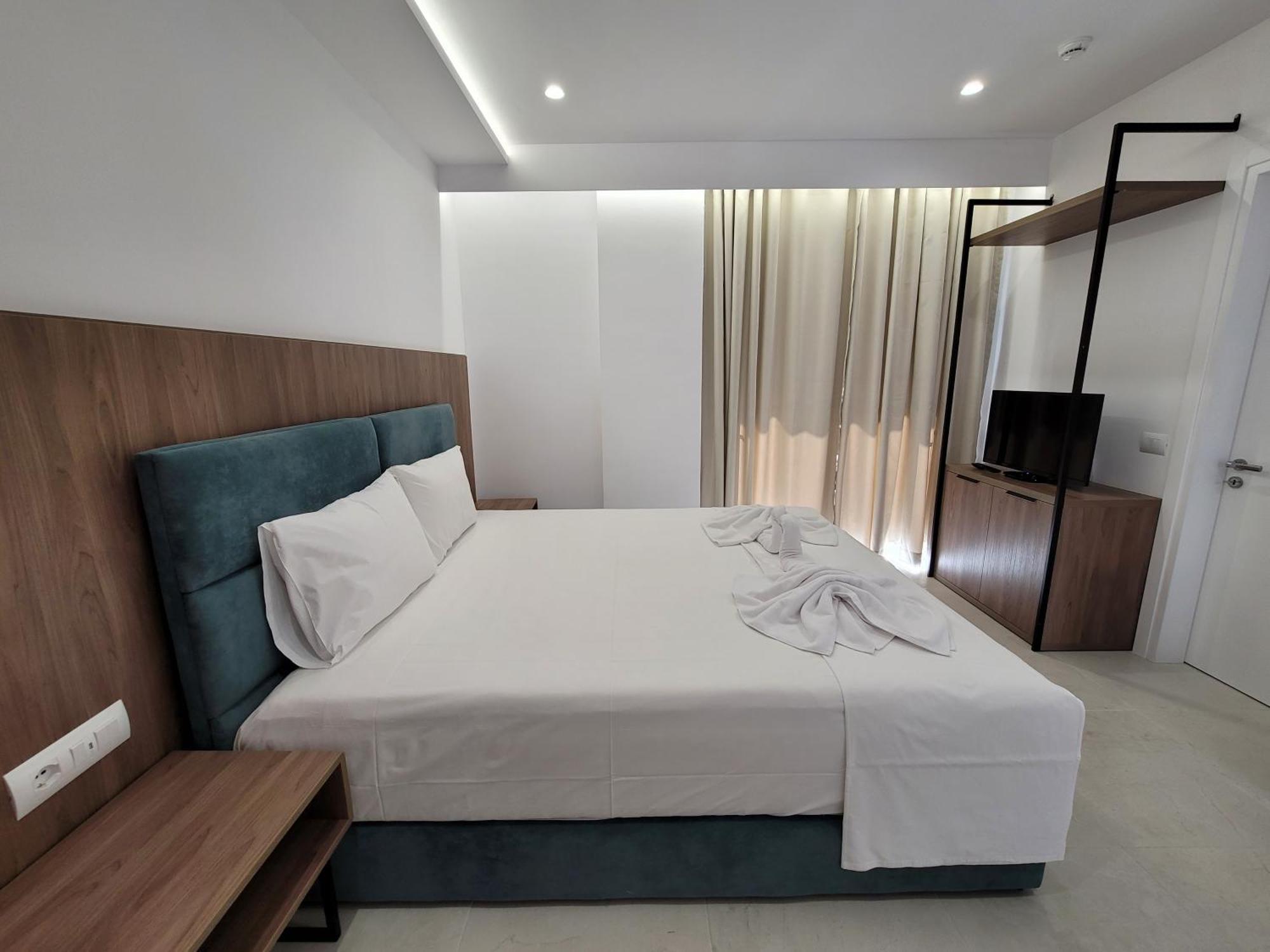 Prestige Hotel Ksamil Luaran gambar