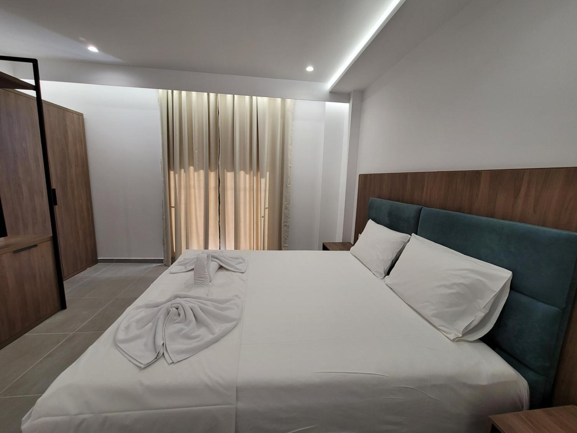 Prestige Hotel Ksamil Luaran gambar