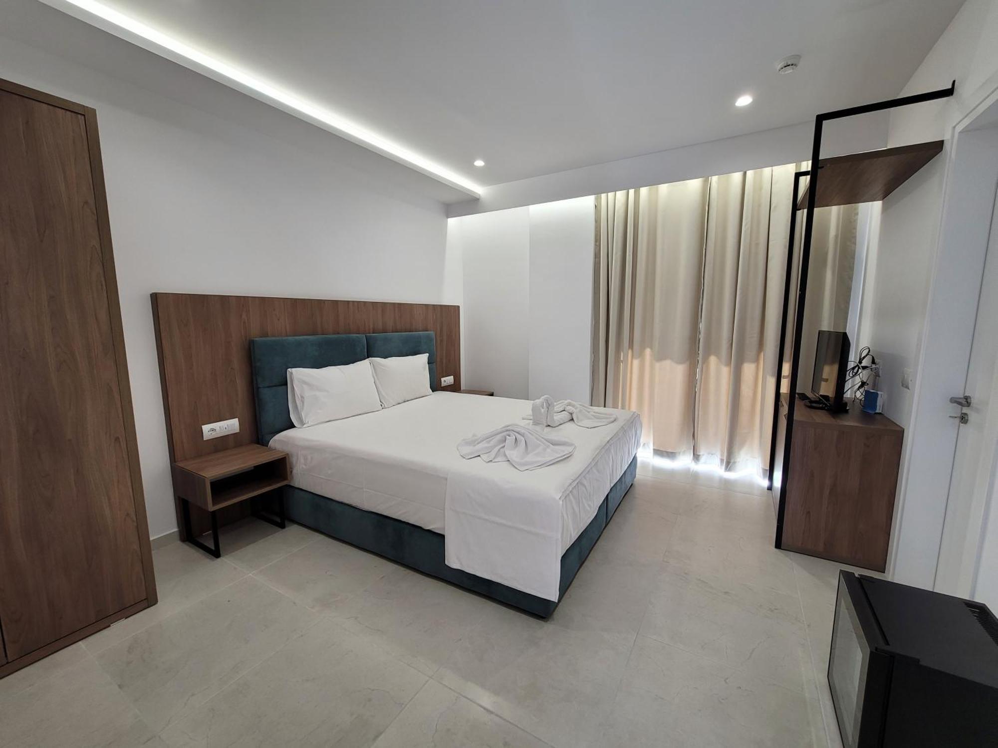 Prestige Hotel Ksamil Luaran gambar