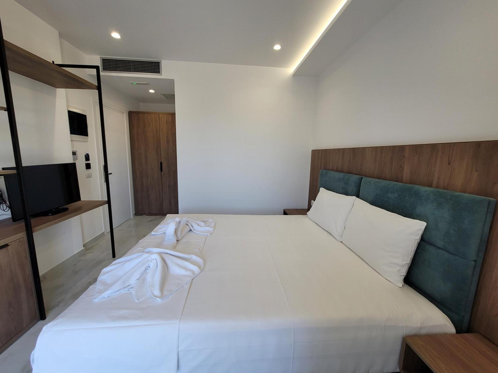 Prestige Hotel Ksamil Luaran gambar
