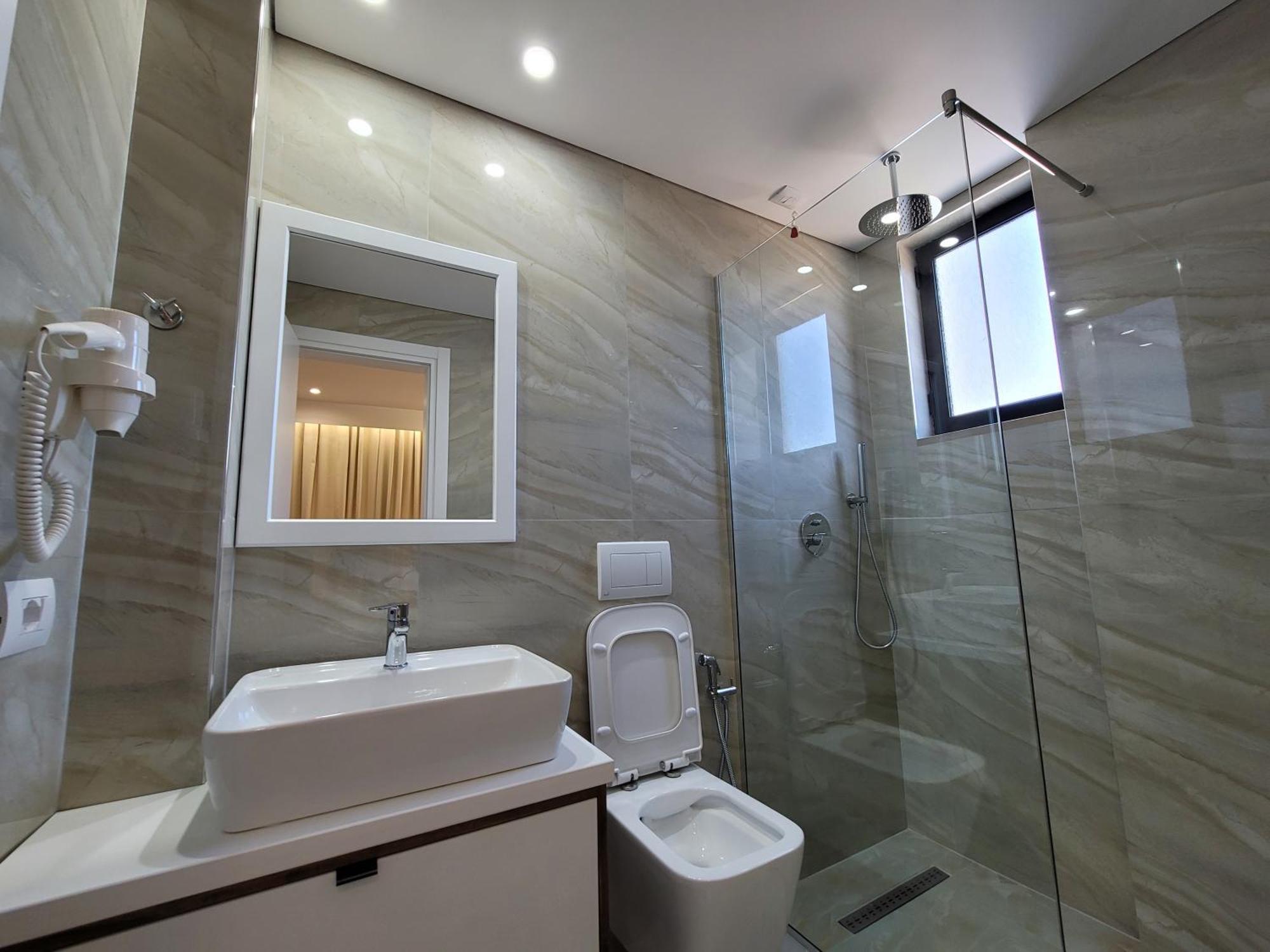 Prestige Hotel Ksamil Luaran gambar